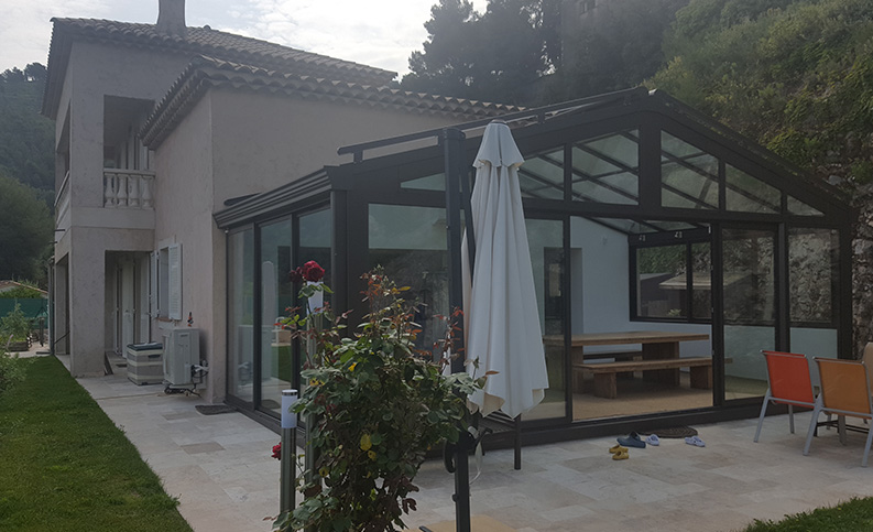 Véranda contemporaine en forme - photo11