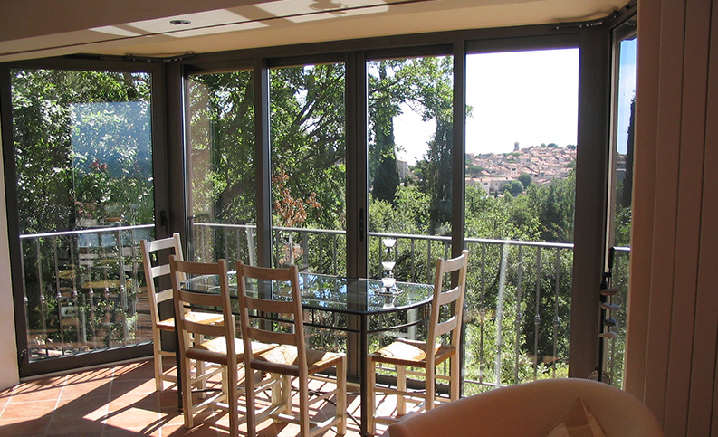 Véranda contemporaine pan cassé - photo11