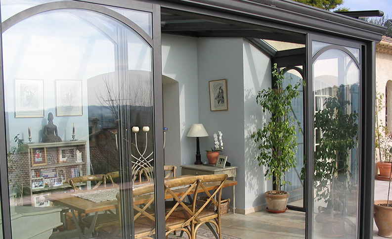 Véranda contemporaine pan cassé - photo14