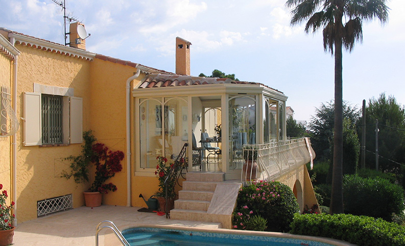 Véranda contemporaine pan cassé - photo29