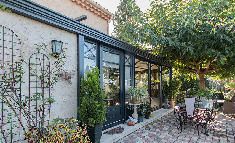 Véranda contemporaine pan coupé - photo23