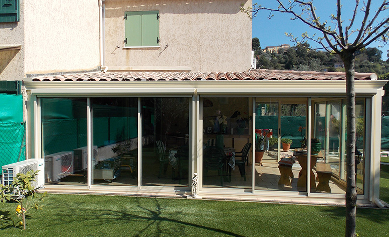 Véranda contemporaine pan coupé - photo4